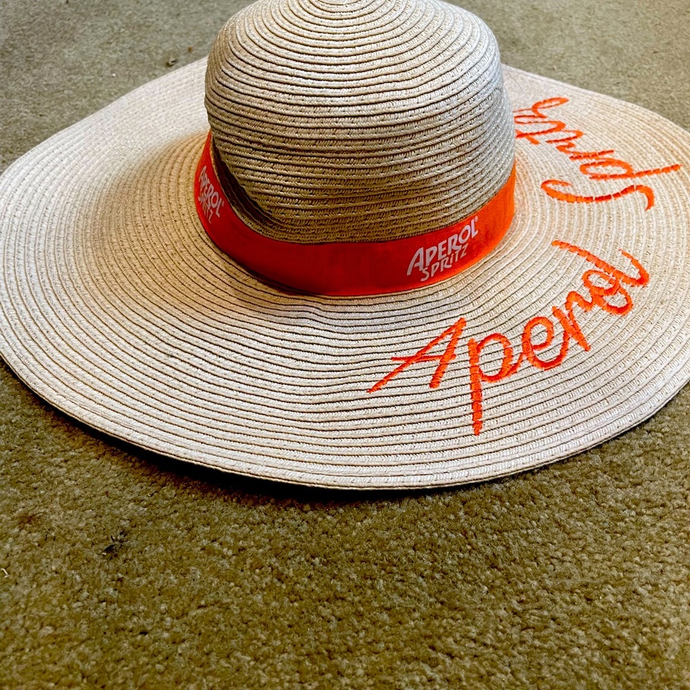 Sun hat - Picture 3 of 3